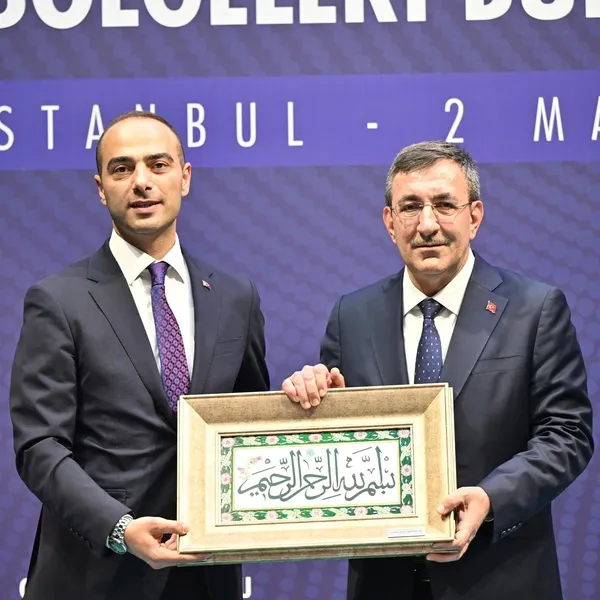 gaziosmanpasada-dogu-ve-guneydogu-anadolu-bulusmasi-birlikte-turkiyeyiz-mesaji-1777750074914.jpg
