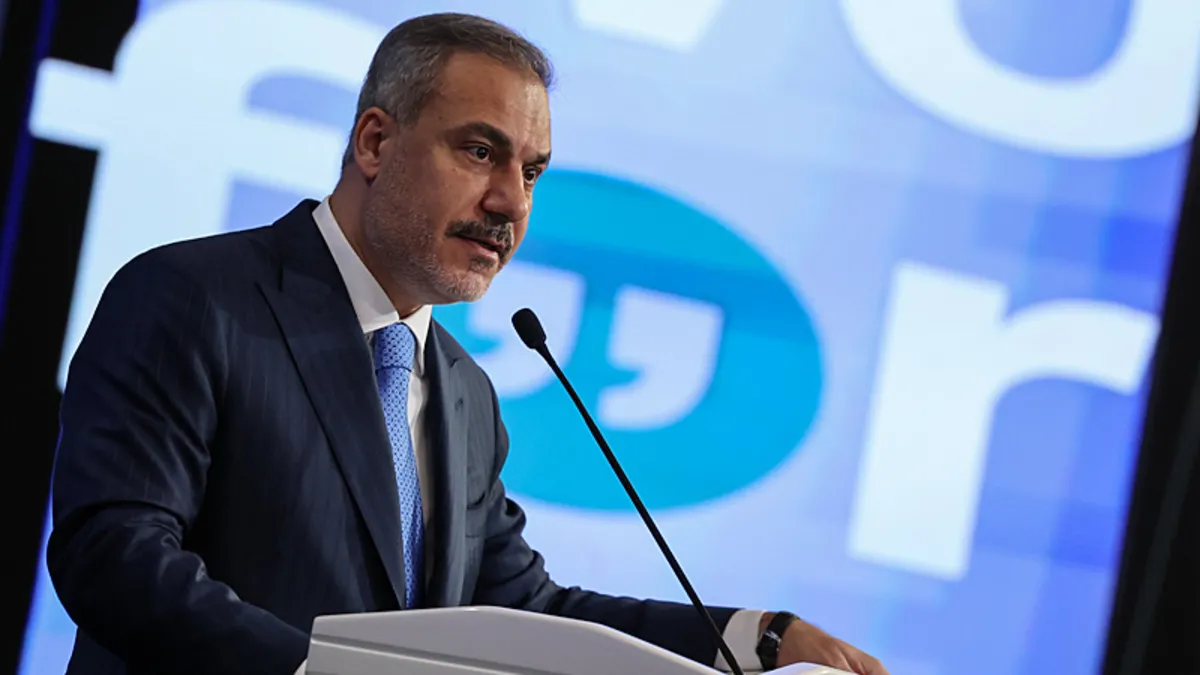 Dışişleri Bakanı Fidan, Suudi Arabistanlı mevkidaşıyla görüştü Dışişleri Bakanı Fidan, Suudi Arabistanlı mevkidaşıyla görüştü