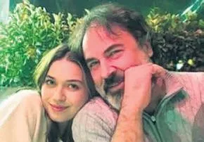 Afra Saraçoğlu’nun rötarlı mutluluğu – YÜKSEL AYTUĞ