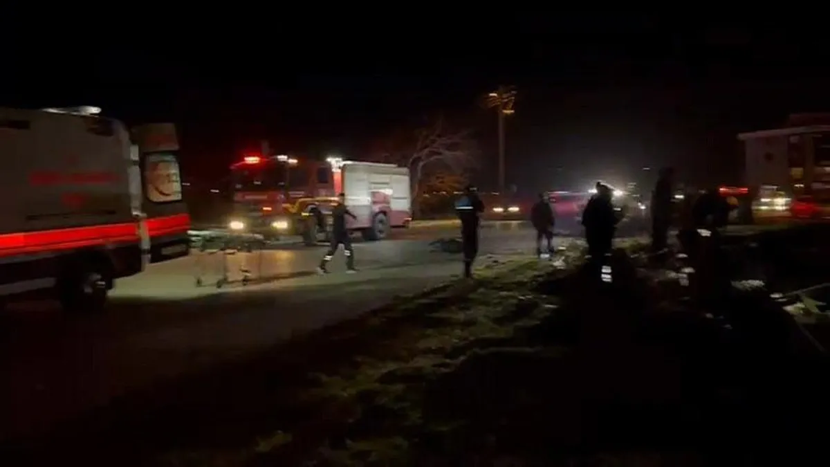 Manisa’da otomobil ile motosiklet çarpıştı: 1 ölü, 2 yaralı Manisa’da otomobil ile motosiklet çarpıştı: 1 ölü, 2 yaralı