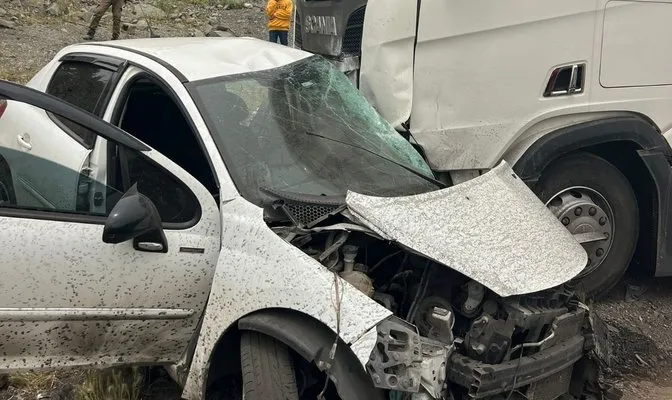 Şırnak’ta tır ile otomobil çarpıştı: 1 kişi öldü