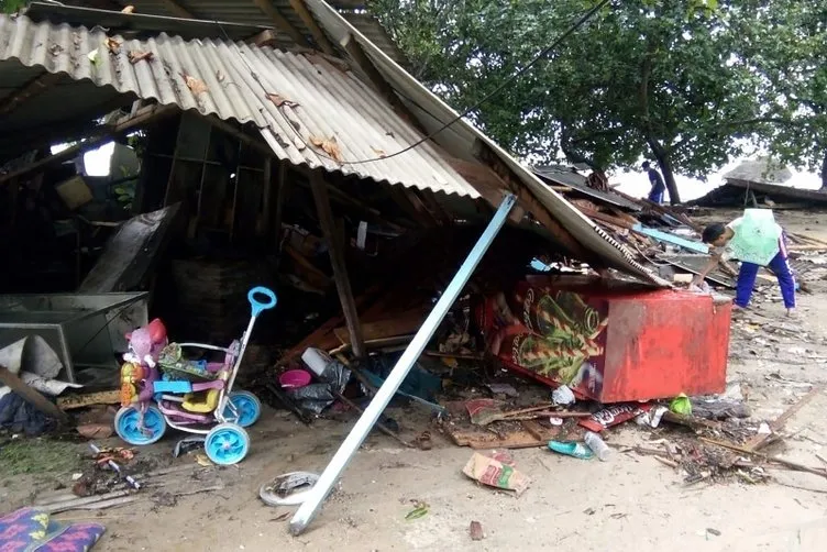 Endonezya'da tsunami! Onlarca ölü ve yüzlerce yaralı var