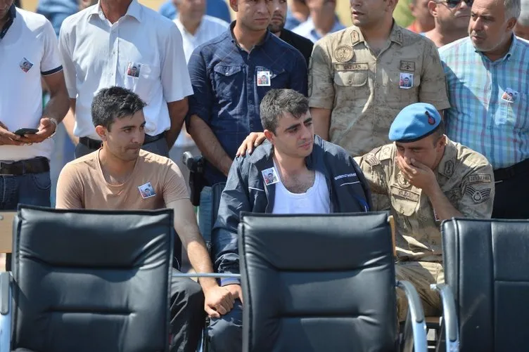 Şehidi 20 günlük bebeği uğurladı