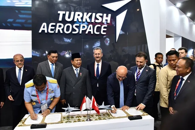 turkiye-katar-pakistan-ve-endonezya-arasinda-savunma-sanayii-is-birligi-mutabakat-zapti-dohada-imzalanacak-1792515864581.jpeg
