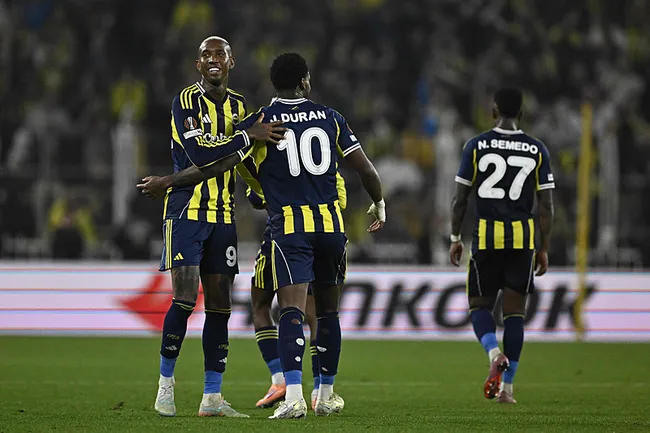 son-dakika-haberi-fenerbahce-ferencvarosu-gecemedi-kanarya-1-puana-razi-oldu-1764272919402.jpeg