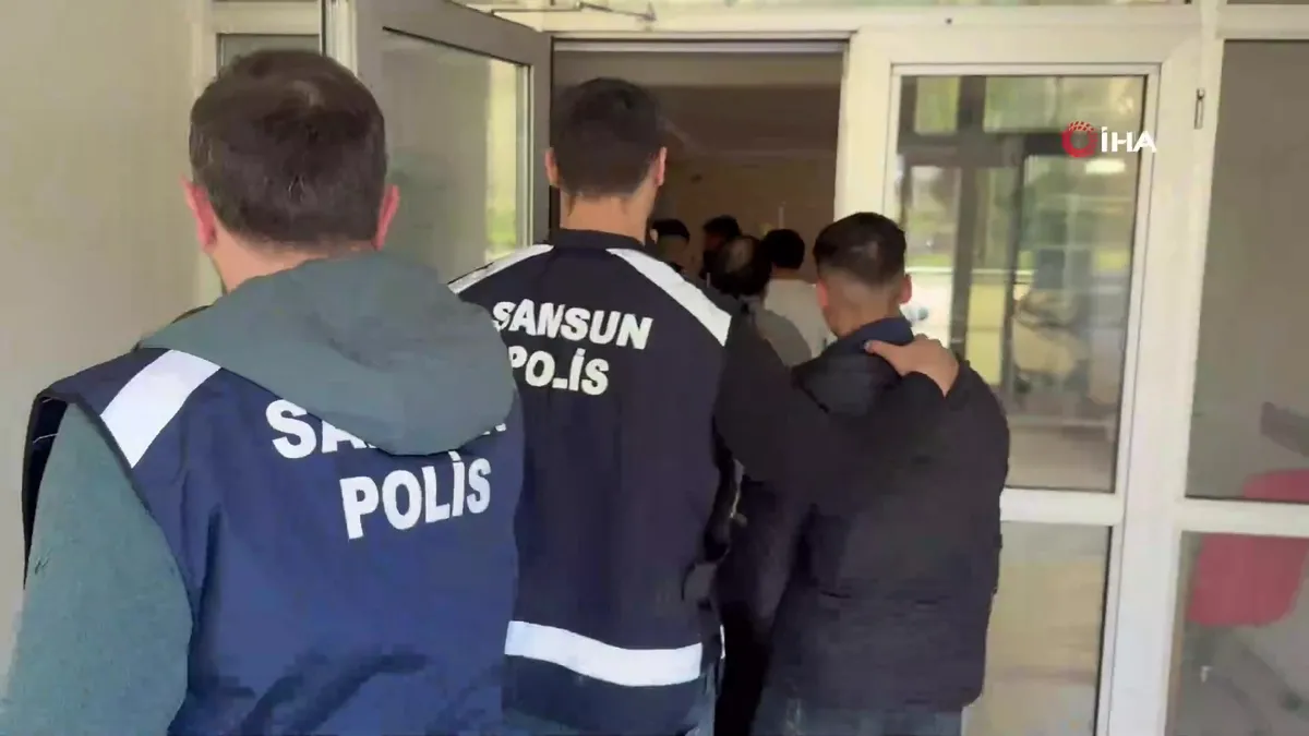 Samsun’da bodrum katta dehşet: Şiddet uygulayıp gasp ettiler | Video videosunu izle Samsun’da bodrum katta dehşet: Şiddet uygulayıp gasp ettiler | Video videosunu izle