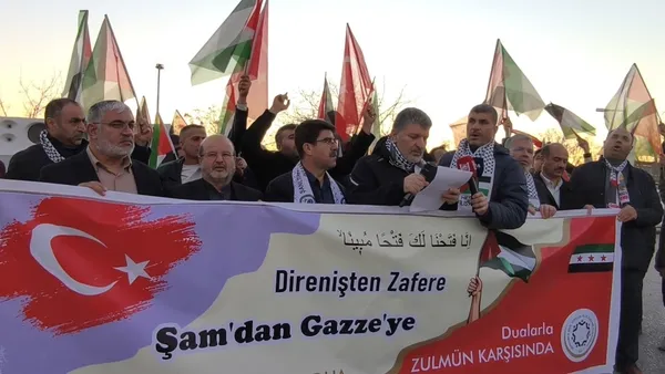 gazze-zaferi-sanliurfada-coskuyla-kutlandi-1737387520233.jpg