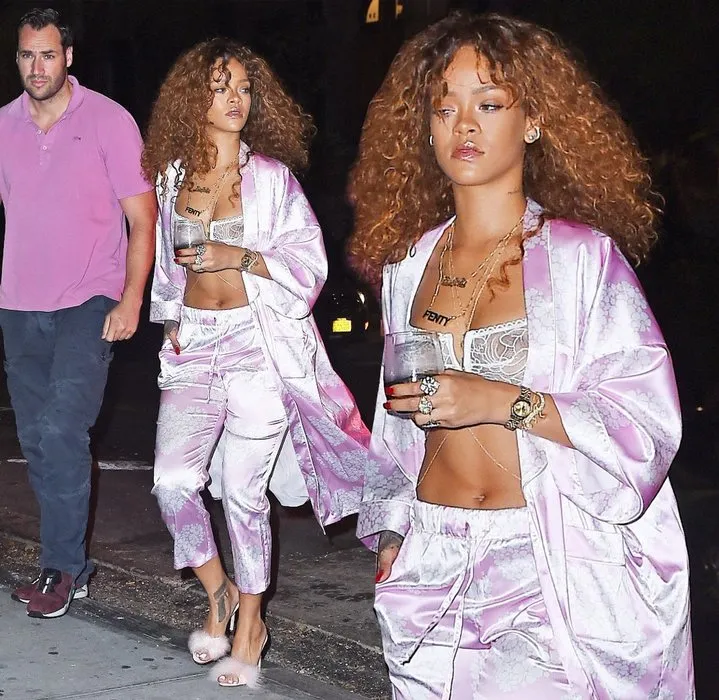 Rihanna iç çamaşırlarıyla sokağa çıktı