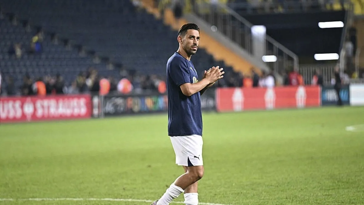 FENERBAHÇE HABERLERİ: İrfan Can Kahveci’nin peşini bırakmıyorlar! Devre arasında...