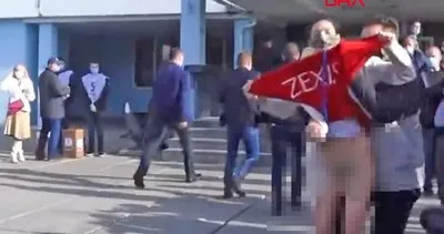 Son dakika! FEMEN üyesi kadından Ukrayna lideri Zelenskiy’e çıplak eylem | Video