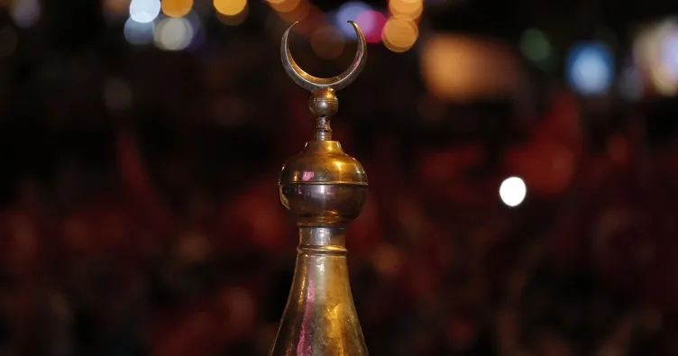 Erzurum’da binler saygı nöbetinde