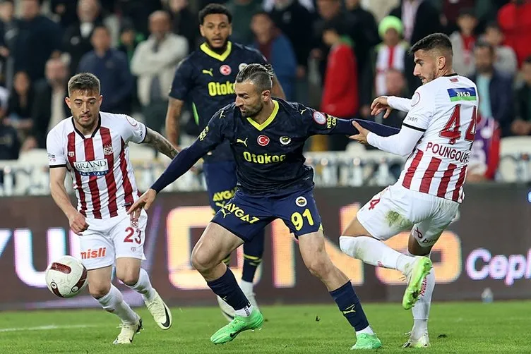 Son dakika haberleri: Ahmet Çakar’dan Fenerbahçe maçı sonrası çok konuşulacak sözler! “Penaltıdan emin değil” VAR kayıtları açıklanır açıklanmaz…