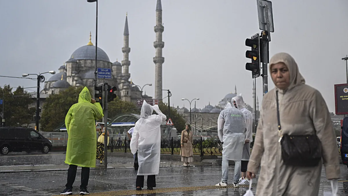 Son dakika hava durumu haberi! Meteoroloji’den 30 il için sarı kodlu alarm: Yağışlar kaç gün sürecek? İstanbul, İzmir, Ankara...