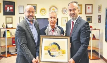 Osman Altınışık’a ipek tablo