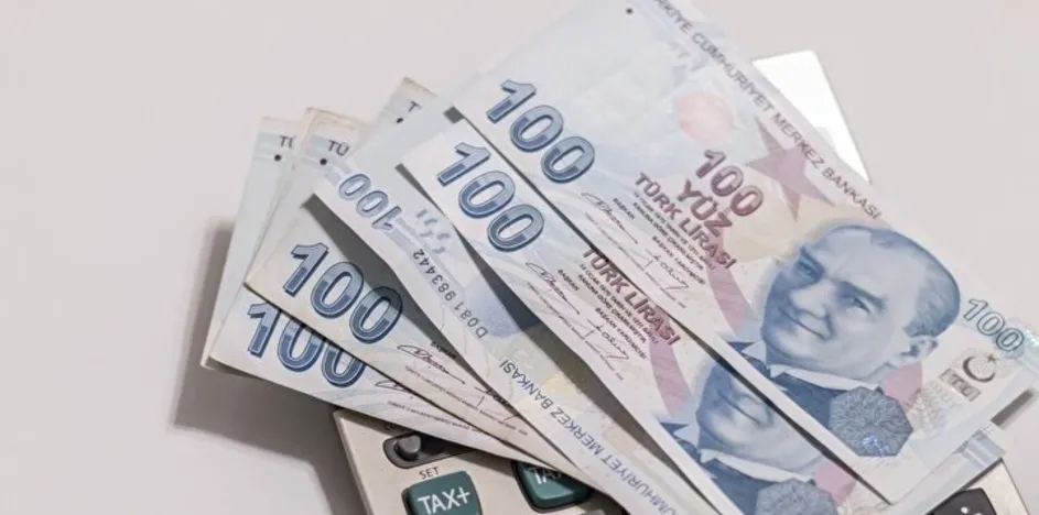 BAYRAM İKRAMİYESİ HESAPLARA YATIYOR! Emekli bayram ikramiyesi ne zaman, hangi tarihlerde yatacak?