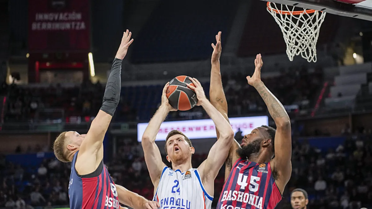 Anadolu Efes, Baskonia’yı deplasmanda devirdi! Anadolu Efes, Baskonia’yı deplasmanda devirdi!