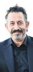 Ismail Tuncbilek Cem Yilmaz A Ayar Verirken Ayse Ozyilmazel