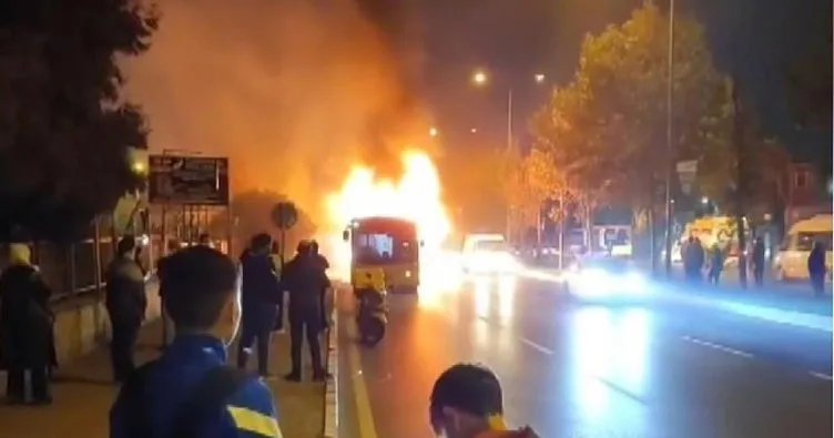 İstanbul’da seyir halindeki İETT otobüsü alev topuna döndü