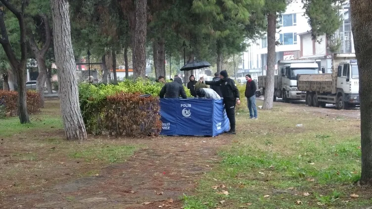 Antalya’da esrarengiz olay: Mobilya ustası parkta ölü bulundu!