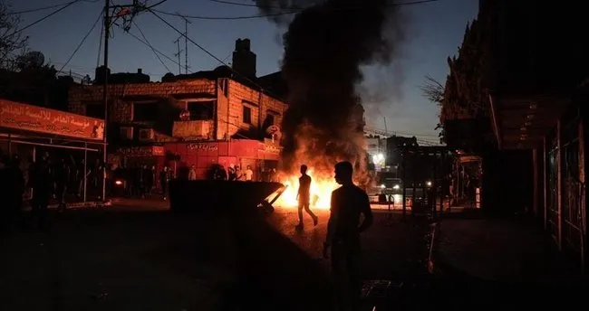 İsrail ordusu Cenin Mülteci Kampı ile 3 hastaneyi kuşattı İsrail ordusu Cenin Mülteci Kampı ile 3 hastaneyi kuşattı