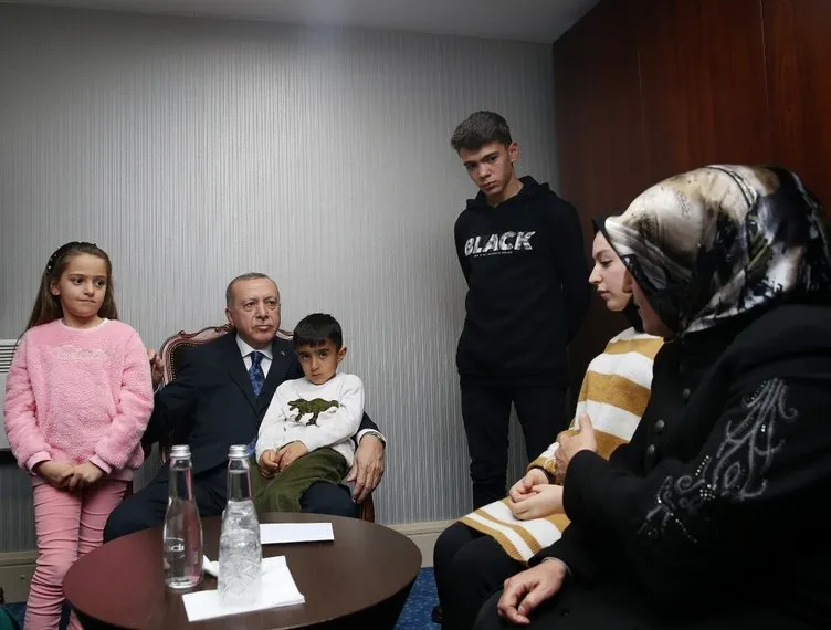 Başkan Erdoğan, Şehit Ahmet Budak'ın eşi ve çocuklarını kabul etti