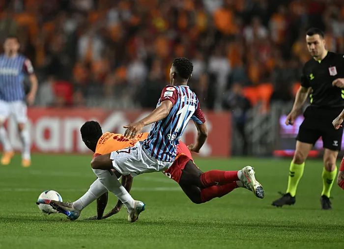 turkiye-kupasi-finali-atvde-galatasaray-trabzonspor-macinda-ilk-gol-canli-1747246494751.jpeg