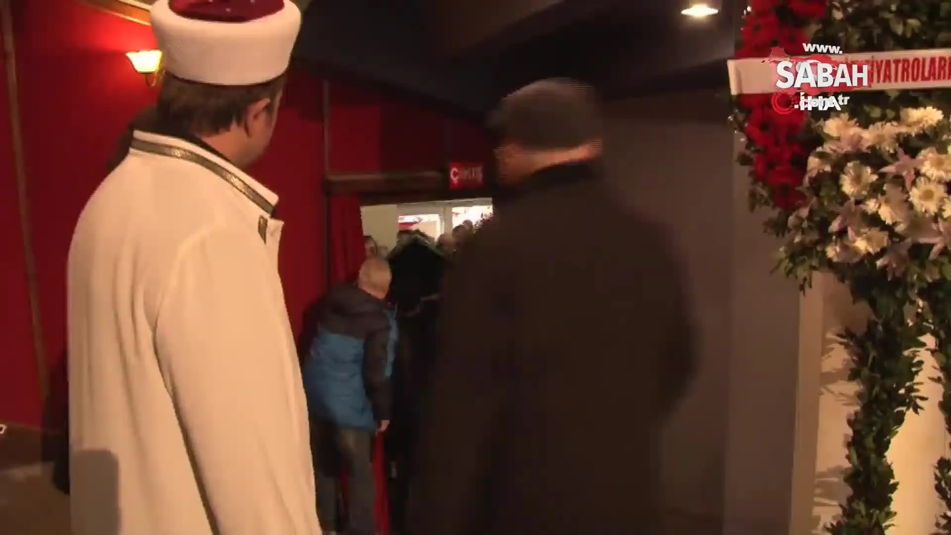 Usta Oyuncu Aytac Arman Icin Anma Toreni Duzenlendi Videosunu Izle Sabah Tv