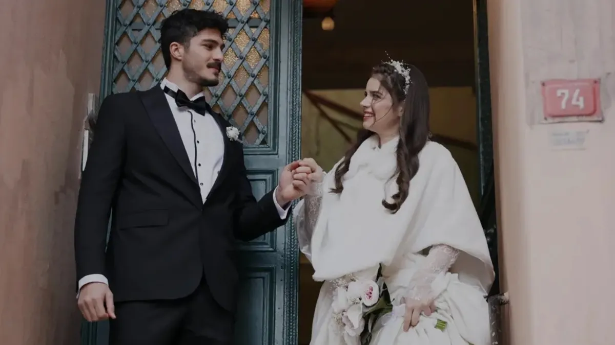 SAHİPSİZLER 42. BÖLÜM İZLE! Star TV ile Sahipsizler son bölüm izle!