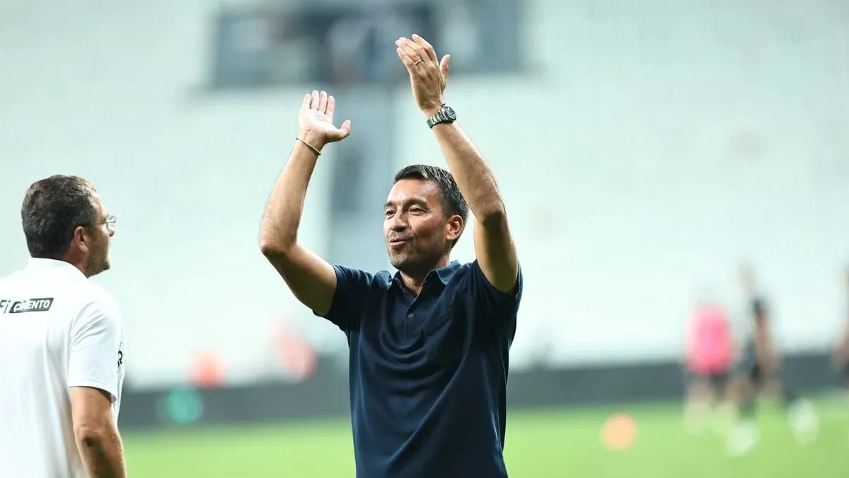 Giovanni van Bronckhorst geri mü dönüyor? Giovanni van Bronckhorst geri mü dönüyor?