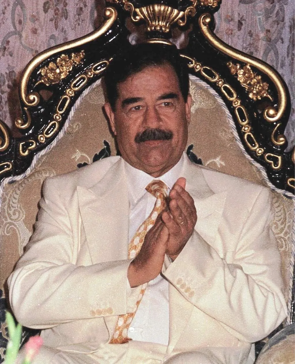 Саддам хусейн кто это. Саддам Хусейн. Саддам Хусейн 1998. Саддам Хусейн в молодости. Саддам Хусейн 2002.