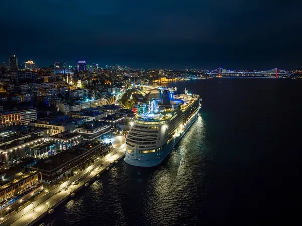 istanbul-kruvaziyer-turizminin-yeni-merkezi-oldu-kis-sezonunda-150-bin-yolcu-hedefi-1788513937430.jpg