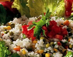 Garnitürlü Pirinç Salatası
