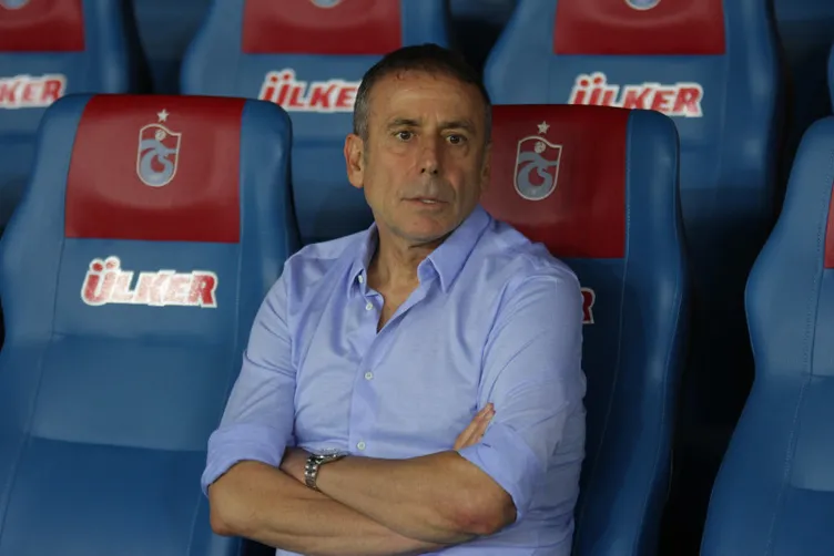 SON DAKİKA HABERLERİ: Trabzonspor’un yeni teknik direktörünü canlı yayında açıkladı! Fatih Tekke derken ters köşe…