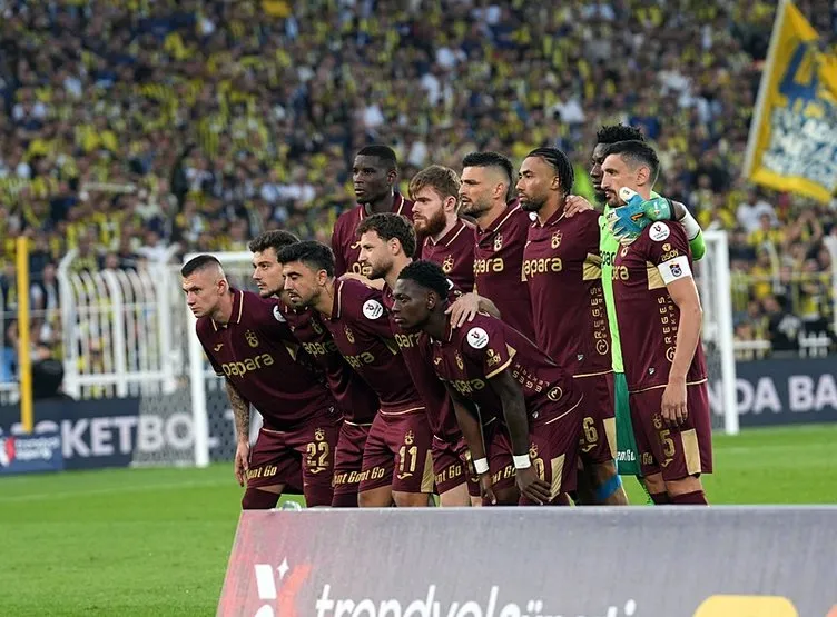 Son dakika haberi: Fenerbahçe - Trabzonspor maçında olay olan iki karar! Kadıköy’de önce gol iptali, sonra kırmızı kart...