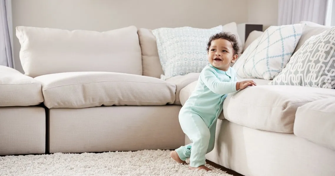 Bebeginizin 8 Ay Gelisimi Kanepelere Tirmanmaya Calisir Bebek Haberleri