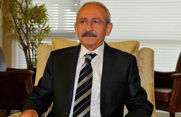 Liderler hangi okullardan mezun oldu?