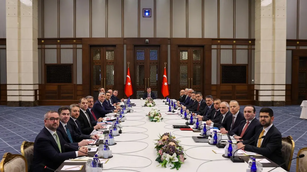 Ekonomi yönetimi toplandı! EKK gündeminde üç kritik başlık var