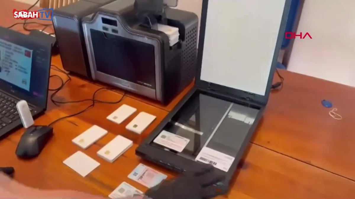 Sahte kimlik, ehliyet ve ikamet izni belgesi düzenleyenlere operasyon; 31 gözaltı kararı | Video videosunu izle Sahte kimlik, ehliyet ve ikamet izni belgesi düzenleyenlere operasyon; 31 gözaltı kararı | Video videosunu izle