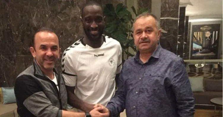 Atiker Konyaspor, Yatabare ile 2.5 yıllık sözleşme imzaladı