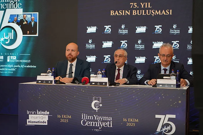 bilal-erdogan-ilim-yayma-vakfi-bulusmasinda-konustu-turkiye-yuzyili-hikayesinde-onemli-yapi-tasi-1760607799690.jpg Bilal Erdoğan İlim Yayma Cemiyeti 75. yıl buluşmasında konuştu: Türkiye Yüzyılı hikayesinde önemli yapı taşı!