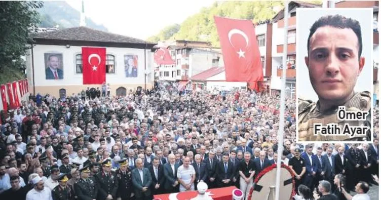 Trabzon şehidini uğurladı