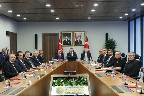 icisleri-bakani-mustafa-ciftci-yeni-sezonda-spor-guvenligi-en-ust-seviyede-saglanacak-1785336531146.jpg
