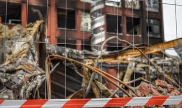 Son dakika: Fransa Marsilya’da 27 yaşındaki bir genç polisin plastik mermisiyle hayatını kaybetti