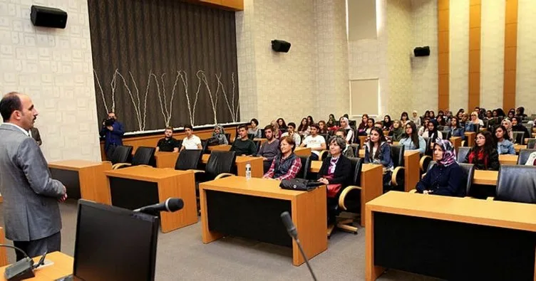 Selçuklu’da üniversite öğrencileri Konya’yı tanıyor