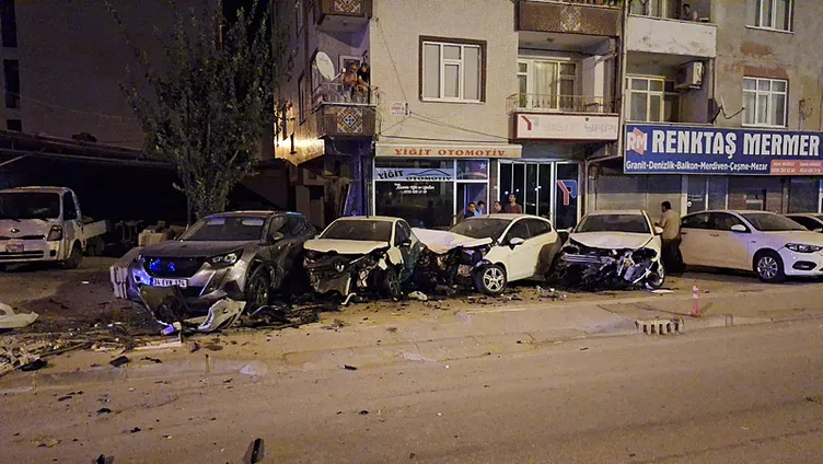 Samsun’da alkollü dehşeti: 5 araca ve trafoya çarptı!
