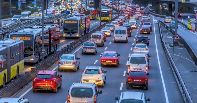 Trafikte Geçiş Üstünlüğü Kimdedir? Trafikte Geçiş Üstünlüğü Olan Araçlar Hangileri?
