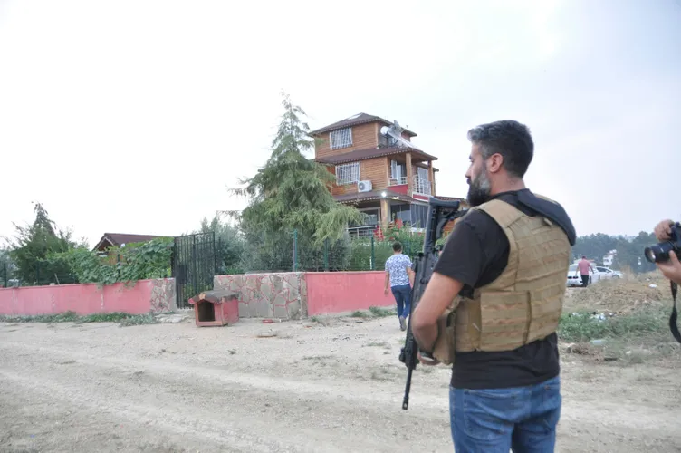 Pitbull ile korunan lüks villaya tefeci baskını