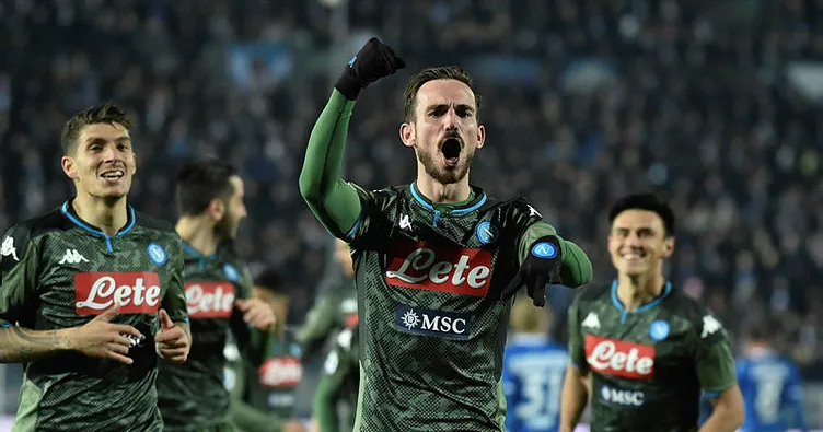 Napoli geriden gelip Brescia’yı devirdi