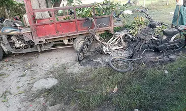 Myanmar ordusu festivali kana buladı! 40 ölü