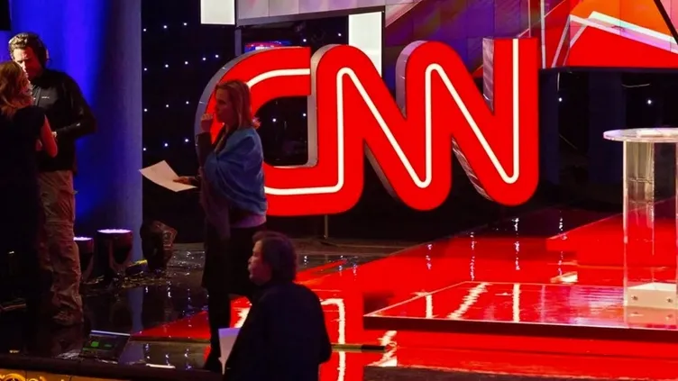 Batılı basın kuruluşlarından taraflı habercilik skandalı: CNN’in maskesi düştü! Muhabir İsrail yanlısı tutumu ifşa etti